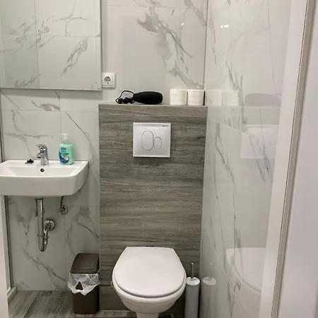 Kiara * موستار